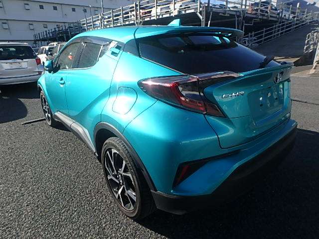 Toyota CHR 2018 Green