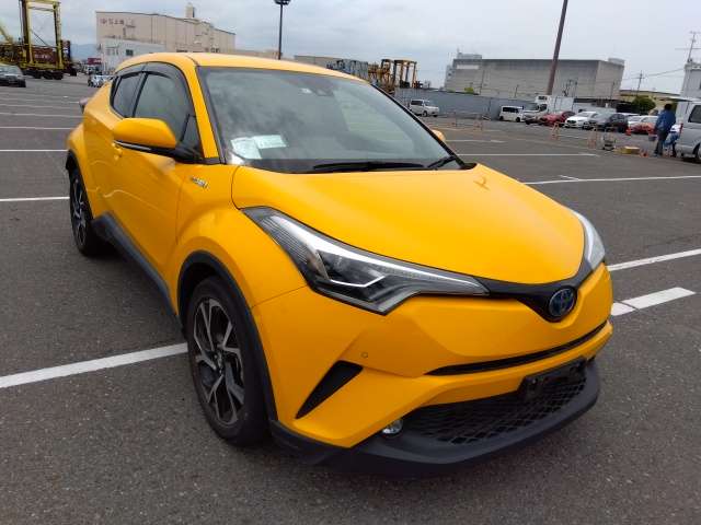 Toyota CHR 2018 Yellow