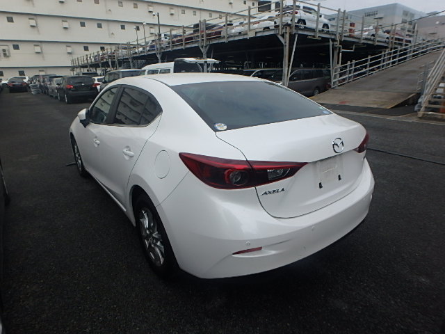 Mazda Axela 2018 Pearl Pro Active