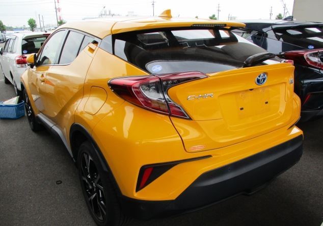 Toyota C-HR 2018 Yellow