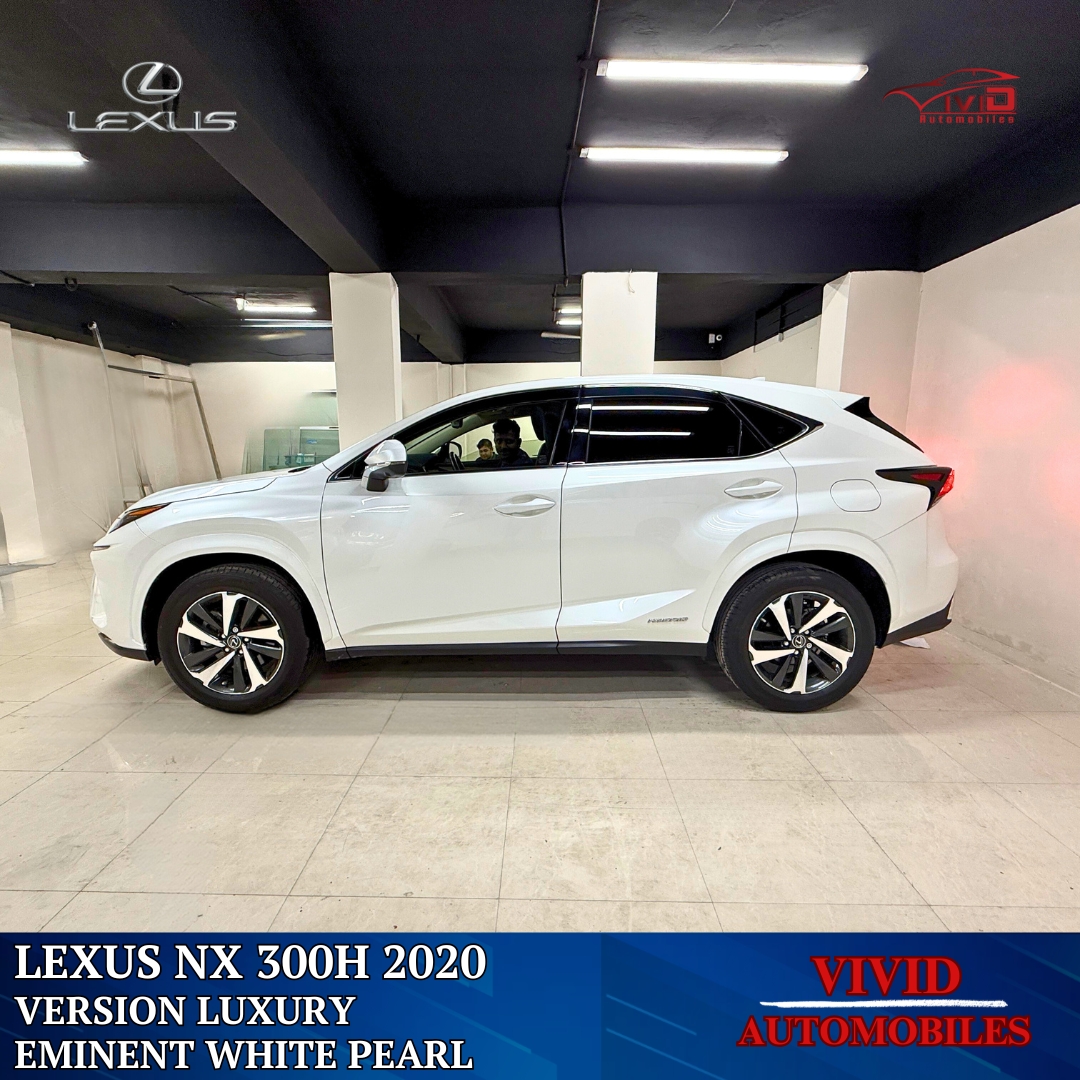 𝐋𝐄𝐗𝐔𝐒 𝐍𝐗 𝟑𝟎𝟎𝐇 𝟐𝟎𝟐𝟎 𝐕𝐄𝐑𝐒𝐈𝐎𝐍 𝐋, 𝐄𝐌𝐈𝐍𝐄𝐍𝐓 𝐖𝐇𝐈𝐓𝐄 𝐏𝐄𝐀𝐑𝐋