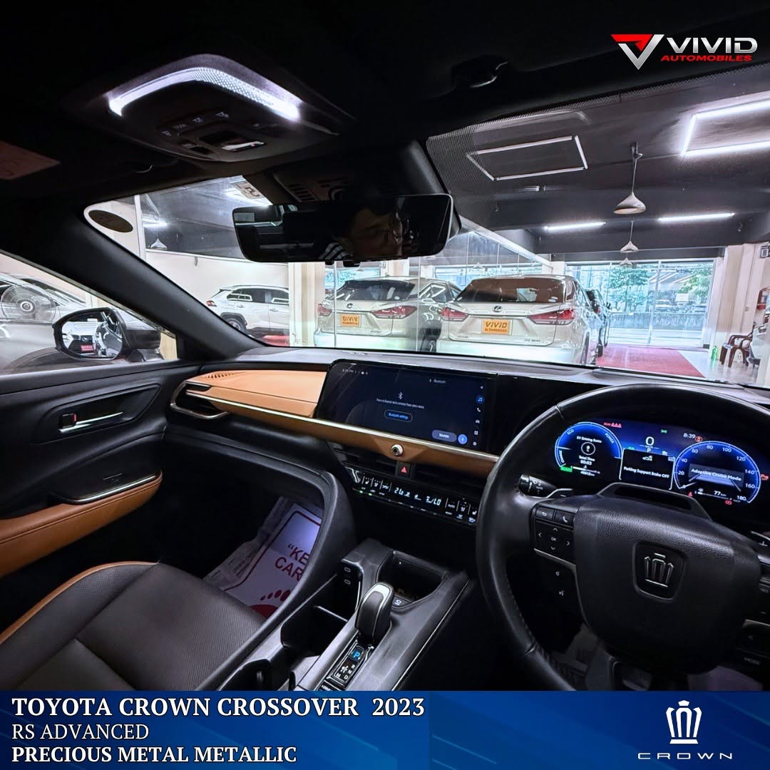 TOYOTA CROWN CROSSOVER
