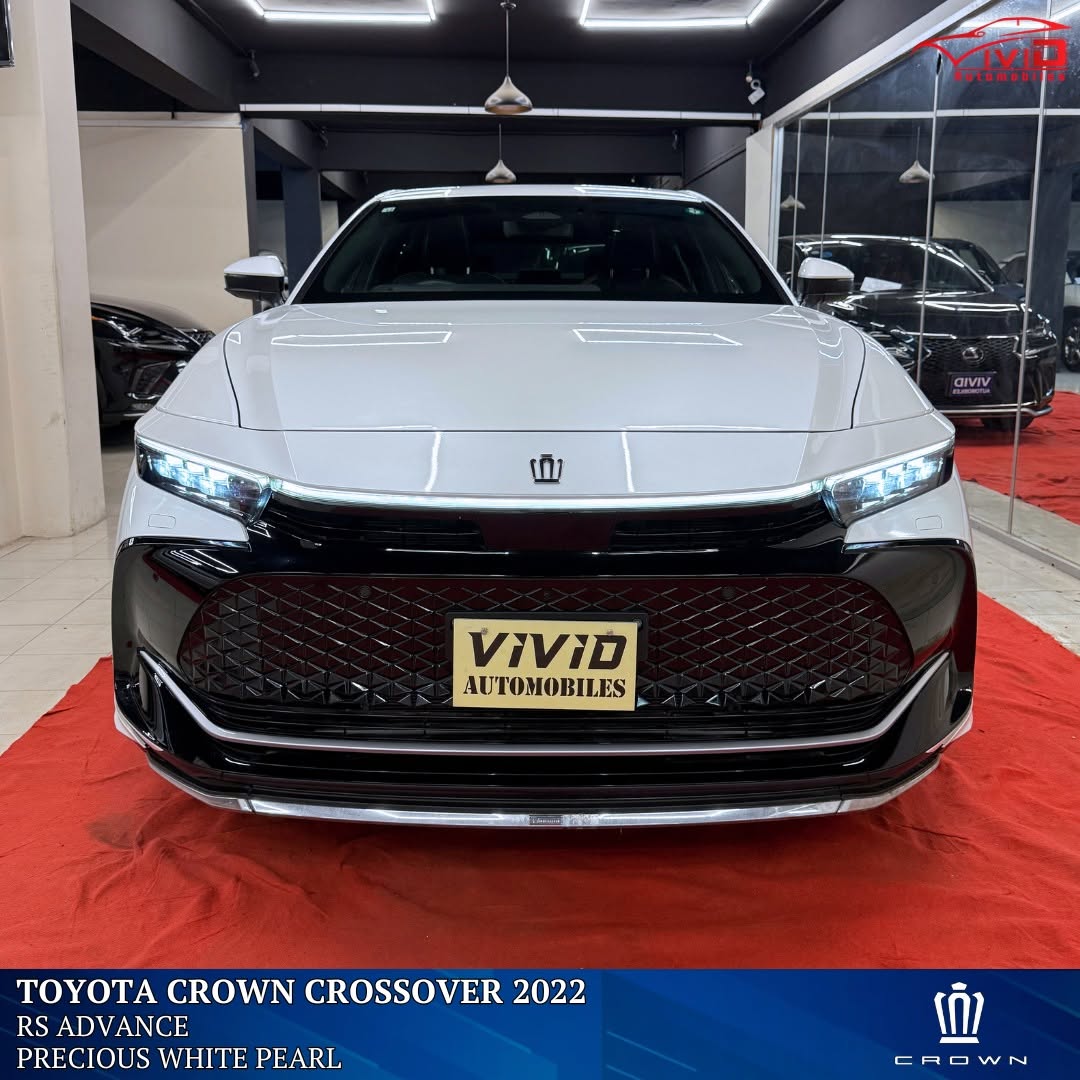 TOYOTA CROWN CROSSOVER