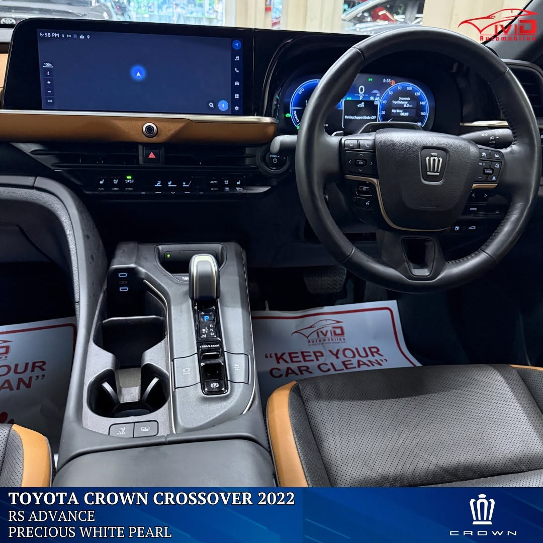 TOYOTA CROWN CROSSOVER