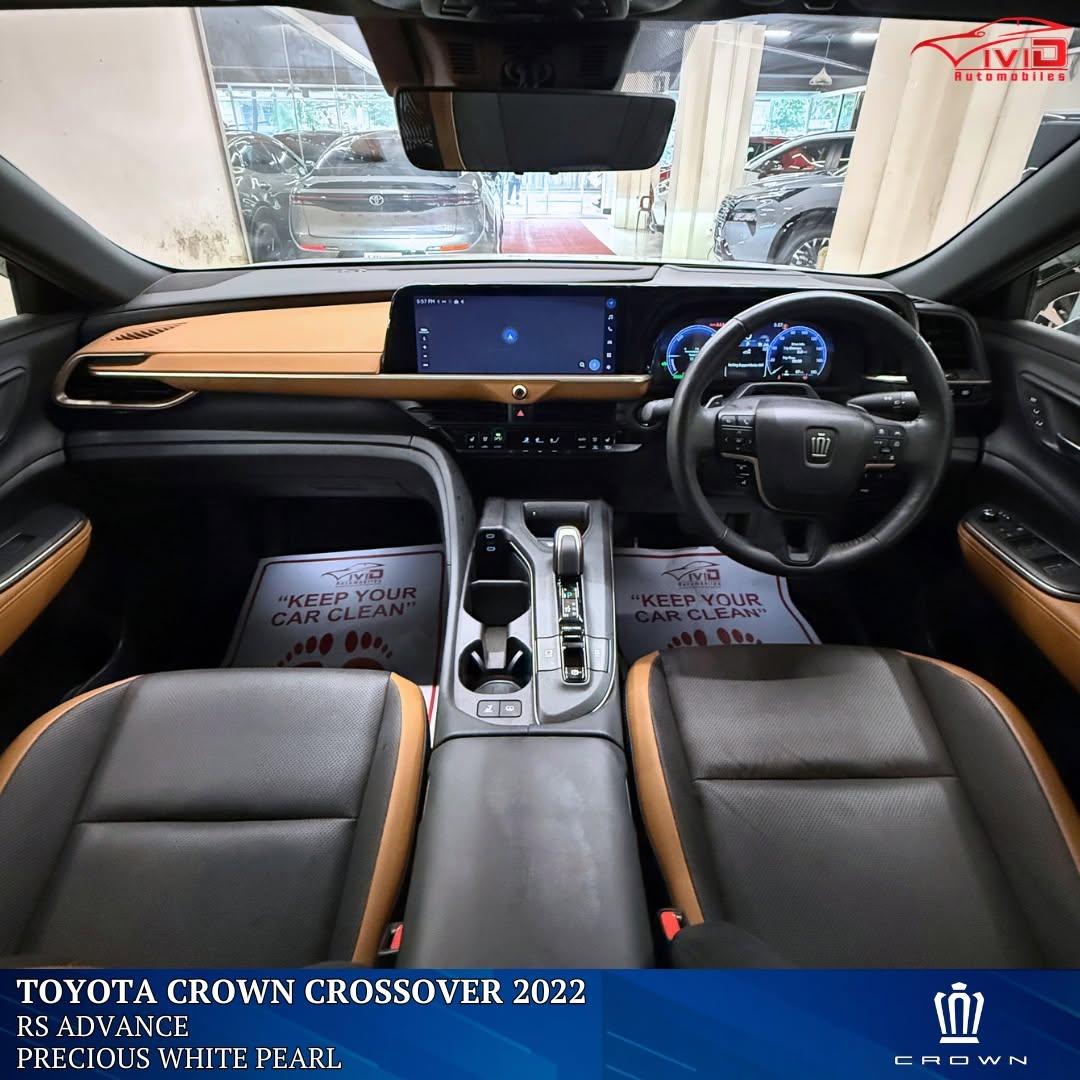TOYOTA CROWN CROSSOVER