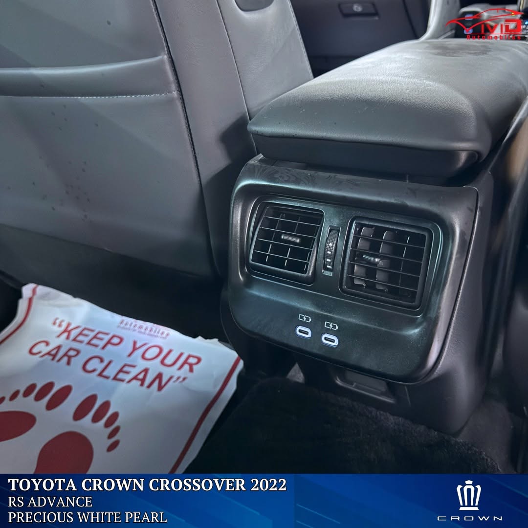 TOYOTA CROWN CROSSOVER