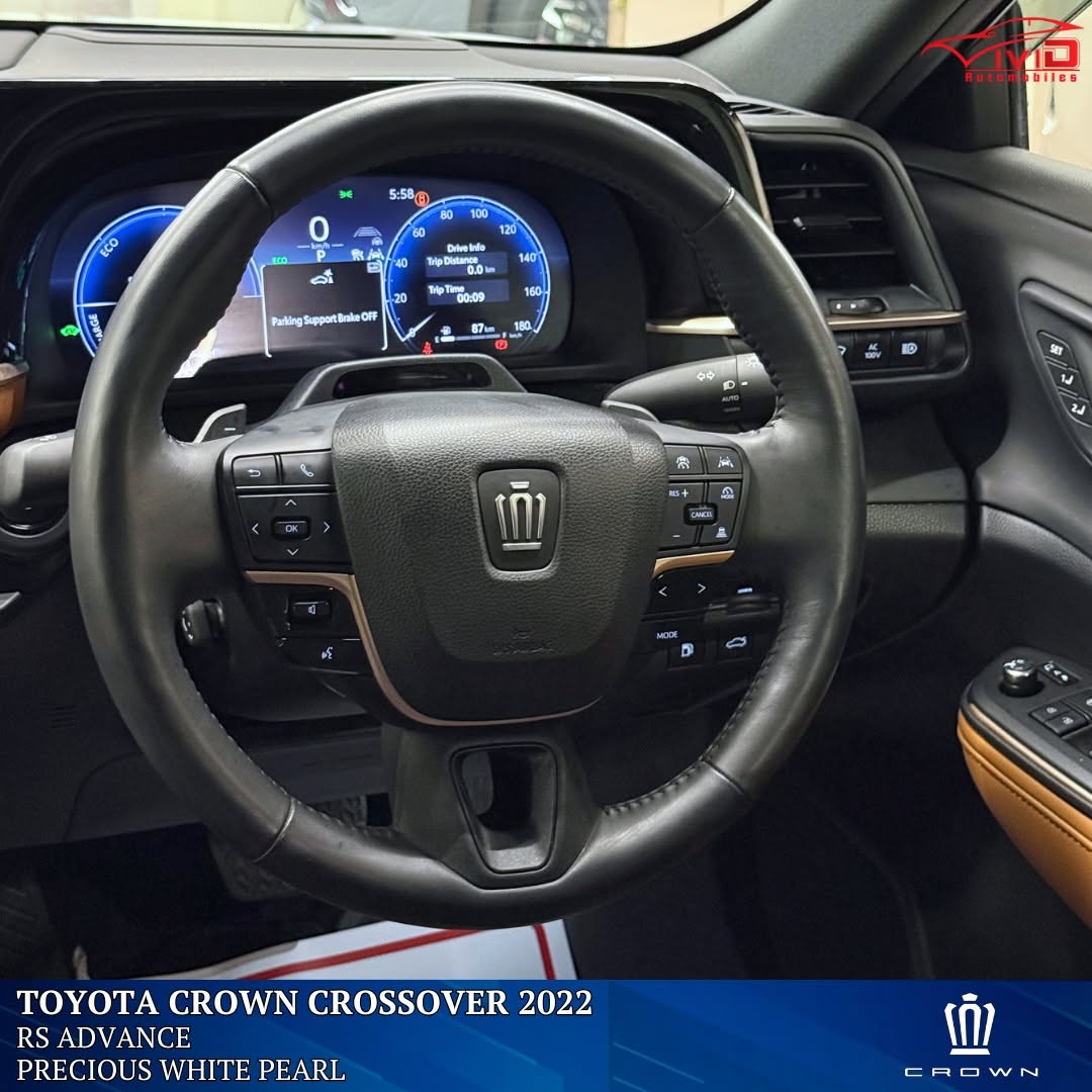 TOYOTA CROWN CROSSOVER