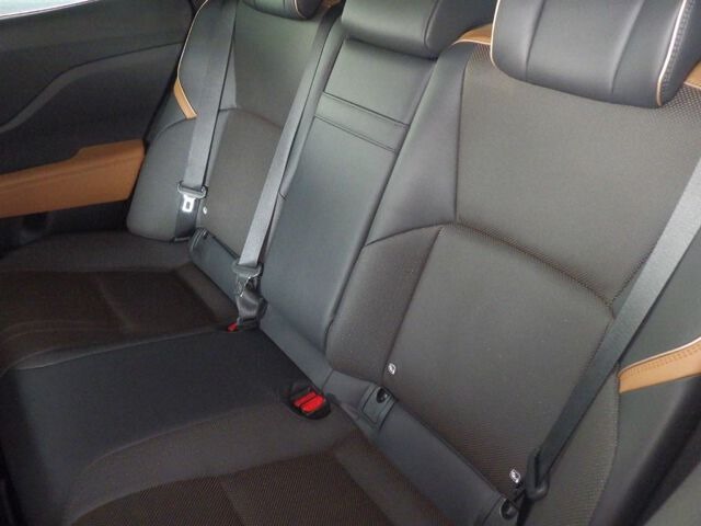 TOYOTA CROWN Crossover