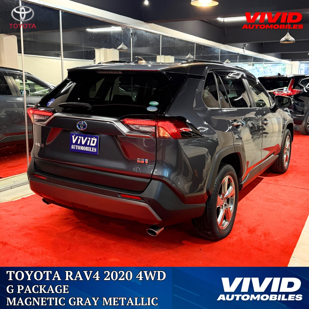 TOYOTA RAV4 HV