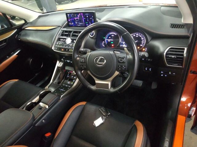 𝐋𝐄𝐗𝐔𝐒 𝐍𝐗 𝟑𝟎𝟎𝐇 𝟐𝟎𝟐𝟎 𝐕𝐞𝐫𝐬𝐢𝐨𝐧 𝐋 𝐑𝐞𝐝𝐰𝐢𝐧𝐞