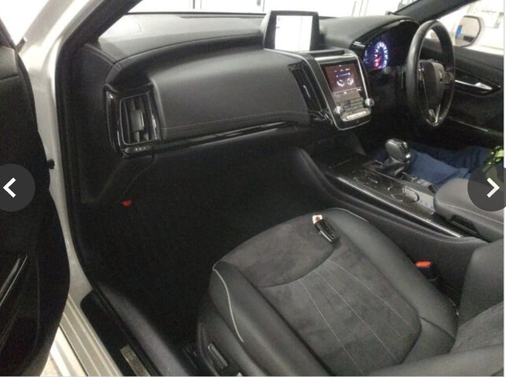 𝐓𝐎𝐘𝐎𝐓𝐀 𝐂𝐑𝐎𝐖𝐍 𝟐𝟎𝟐𝟎,𝐑𝐒 𝐀𝐝𝐯𝐚𝐧𝐜𝐞 ,𝐂𝐫𝐲𝐬𝐭𝐚𝐥 𝐖𝐡𝐢𝐭𝐞 𝐏𝐞𝐚𝐫𝐥