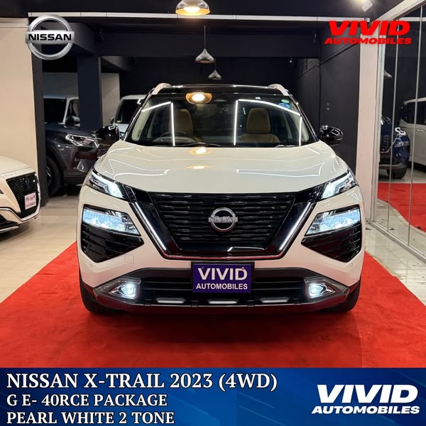 Nissan X-Trail GE e-4ORCE 4WD Nissan X-Trail White Pearl 2 Tone Nissan X-Trail Hybrid SUV Nissan X-Trail 2023 for sale Nissan X-Trail Japan import