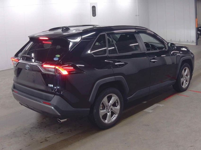 𝐓𝐎𝐘𝐎𝐓𝐀 𝐑𝐀𝐕𝟒 𝟐𝟎𝟐𝟎