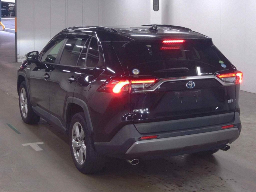 𝐓𝐎𝐘𝐎𝐓𝐀 𝐑𝐀𝐕𝟒 𝟐𝟎𝟐𝟎