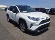 𝐓𝐎𝐘𝐎𝐓𝐀 𝐑𝐀𝐕𝟒 𝟐𝟎𝟐𝟎