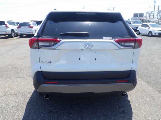 𝐓𝐎𝐘𝐎𝐓𝐀 𝐑𝐀𝐕𝟒 𝟐𝟎𝟐𝟎