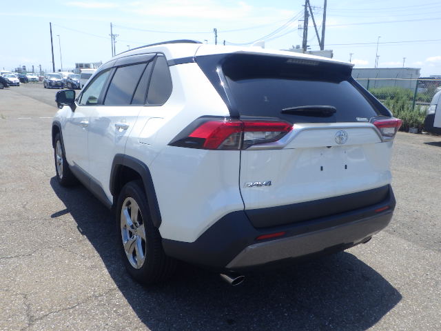 𝐓𝐎𝐘𝐎𝐓𝐀 𝐑𝐀𝐕𝟒 𝟐𝟎𝟐𝟎