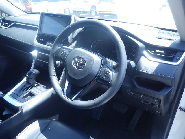 𝐓𝐎𝐘𝐎𝐓𝐀 𝐑𝐀𝐕𝟒 𝟐𝟎𝟐𝟎