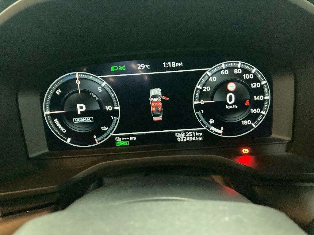 MITSUBISHI OUTLANDER PHEV