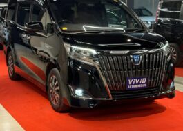 2020 Toyota Esquire Gi Premium Package Black Onyx reconditioned MPV