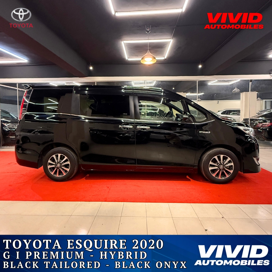 2020 Toyota Esquire Gi Premium Package Black Onyx reconditioned MPV