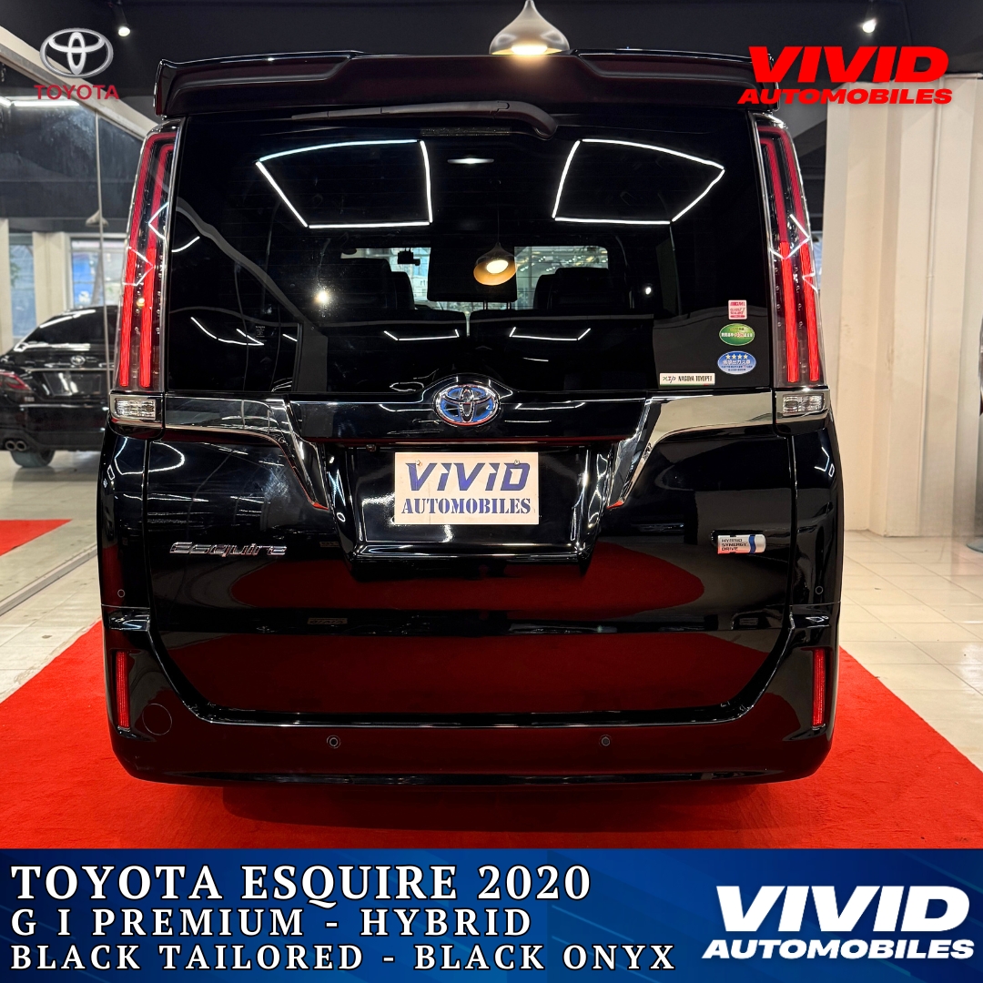 2020 Toyota Esquire Gi Premium Package Black Onyx reconditioned MPV
