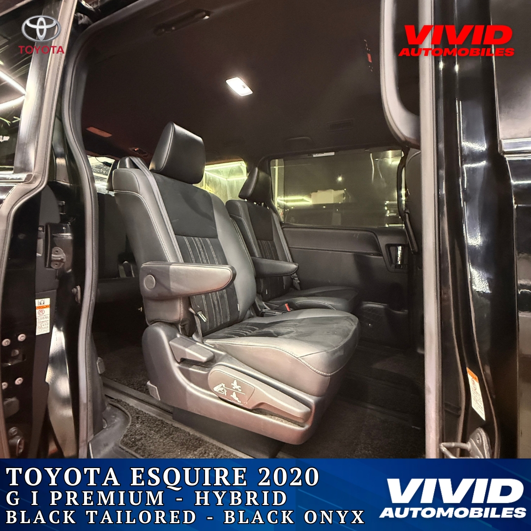 2020 Toyota Esquire Gi Premium Package Black Onyx reconditioned MPV