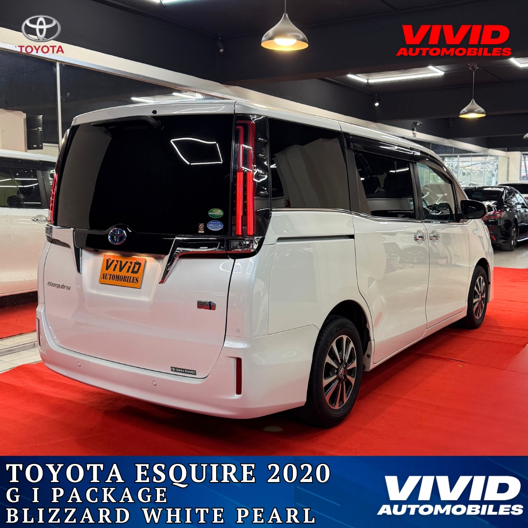 Toyota esquire hybrid car