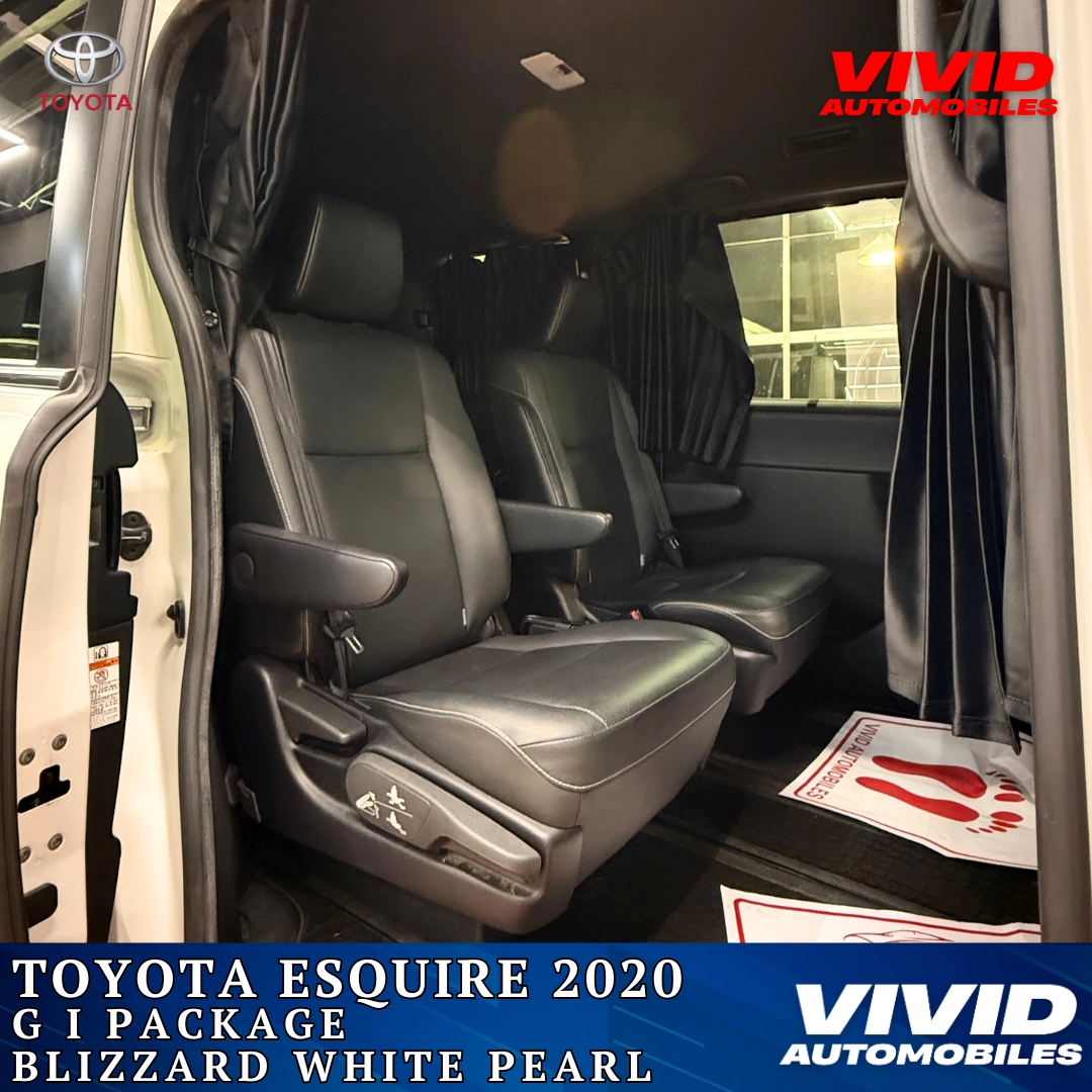 Toyota esquire hybrid car