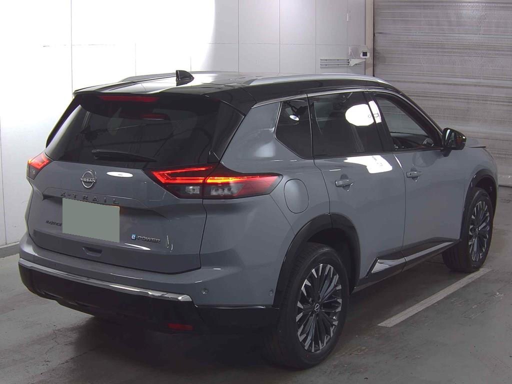 BRAND NEW NISSAN X-Trail
