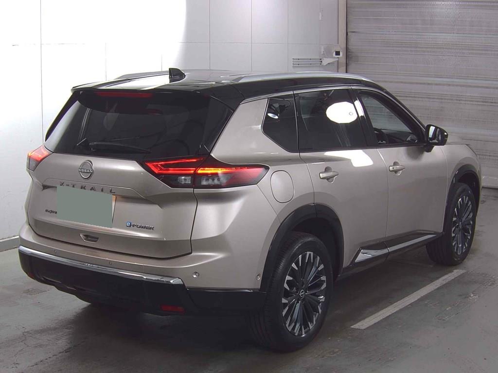 BRAND NEW NISSAN X-Trail